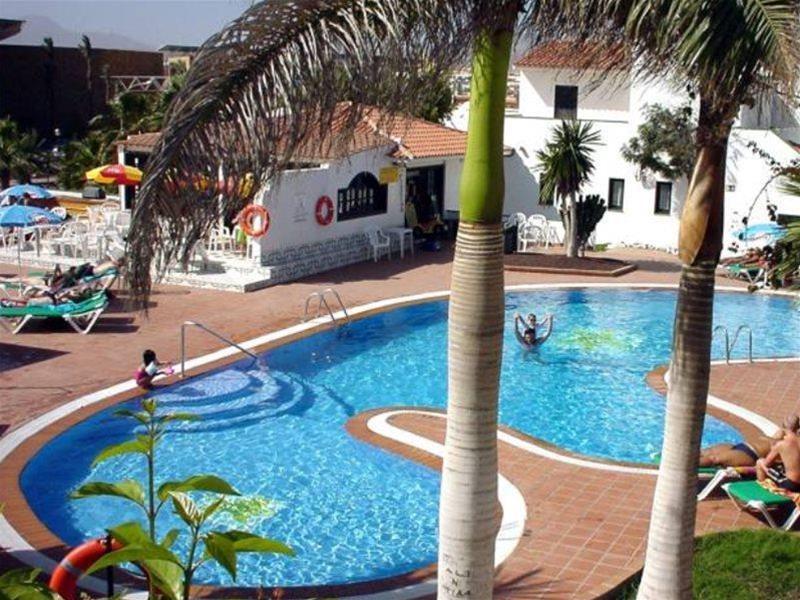 Puerto Caleta Hotel Калета де Фусте Екстериор снимка