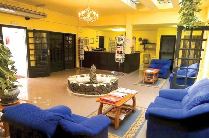 Puerto Caleta Hotel Калета де Фусте Екстериор снимка